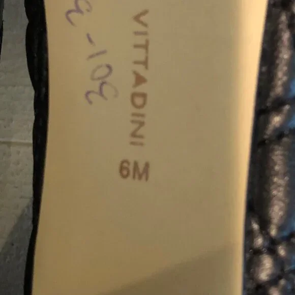 Women's Adrienne Vittadini Shoes Jantine Black Quilted Leather Heels Size 6M - Picture 9 of 12